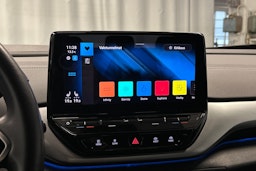 sininen Volkswagen ID.4 2023 kuva 25.