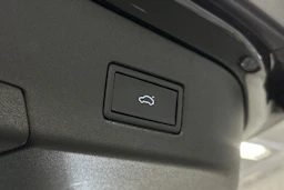 musta Volkswagen ID.4 2023 kuva 16.