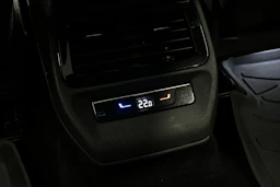 musta Volkswagen ID.4 2023 kuva 18.