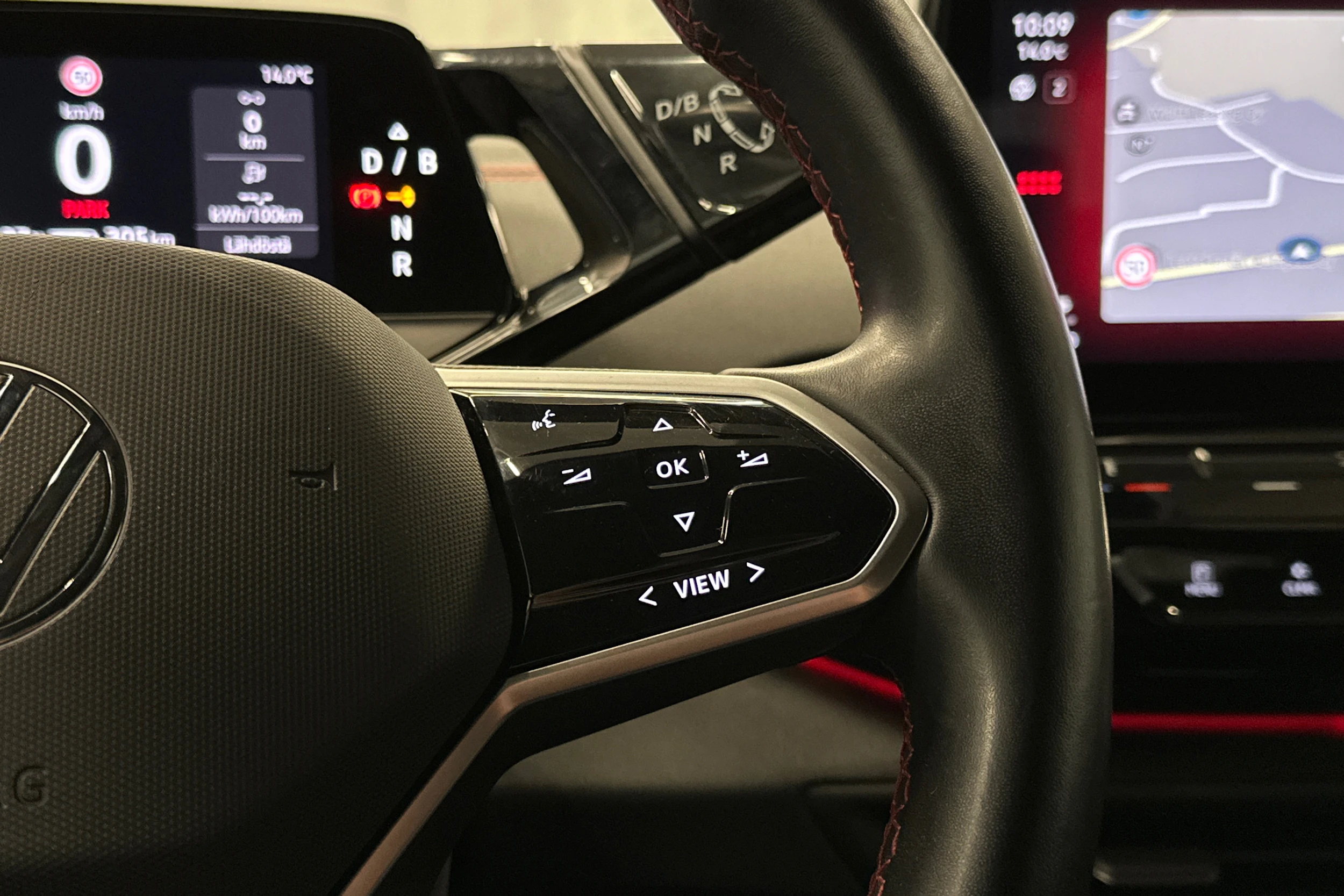 musta Volkswagen ID.4 2023 kuva 22.