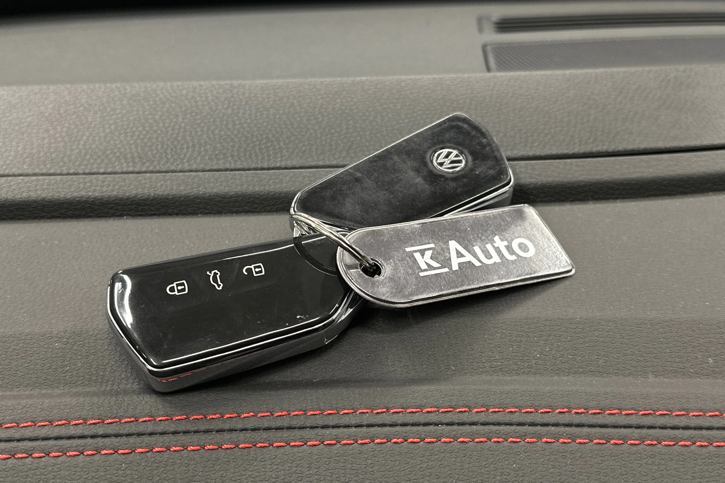 musta Volkswagen ID.4 2023 kuva 31.