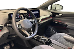 valkoinen Volkswagen ID.4 2023 kuva 6.