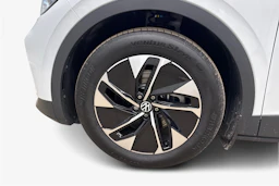 valkoinen Volkswagen ID.4 2023 kuva 9.
