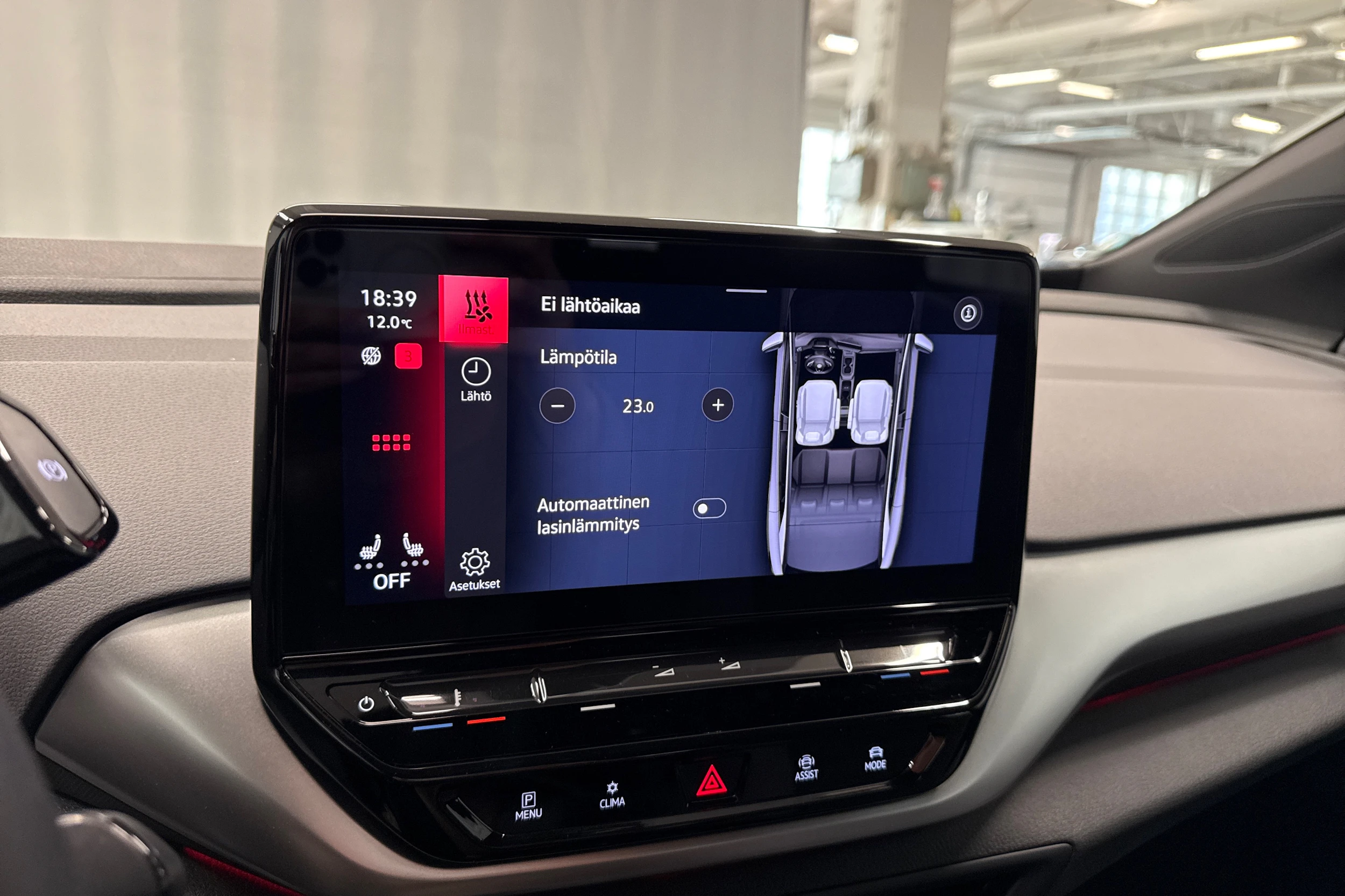 valkoinen Volkswagen ID.4 2023 kuva 18.