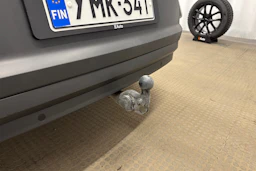 valkoinen Volkswagen ID.4 2023 kuva 24.