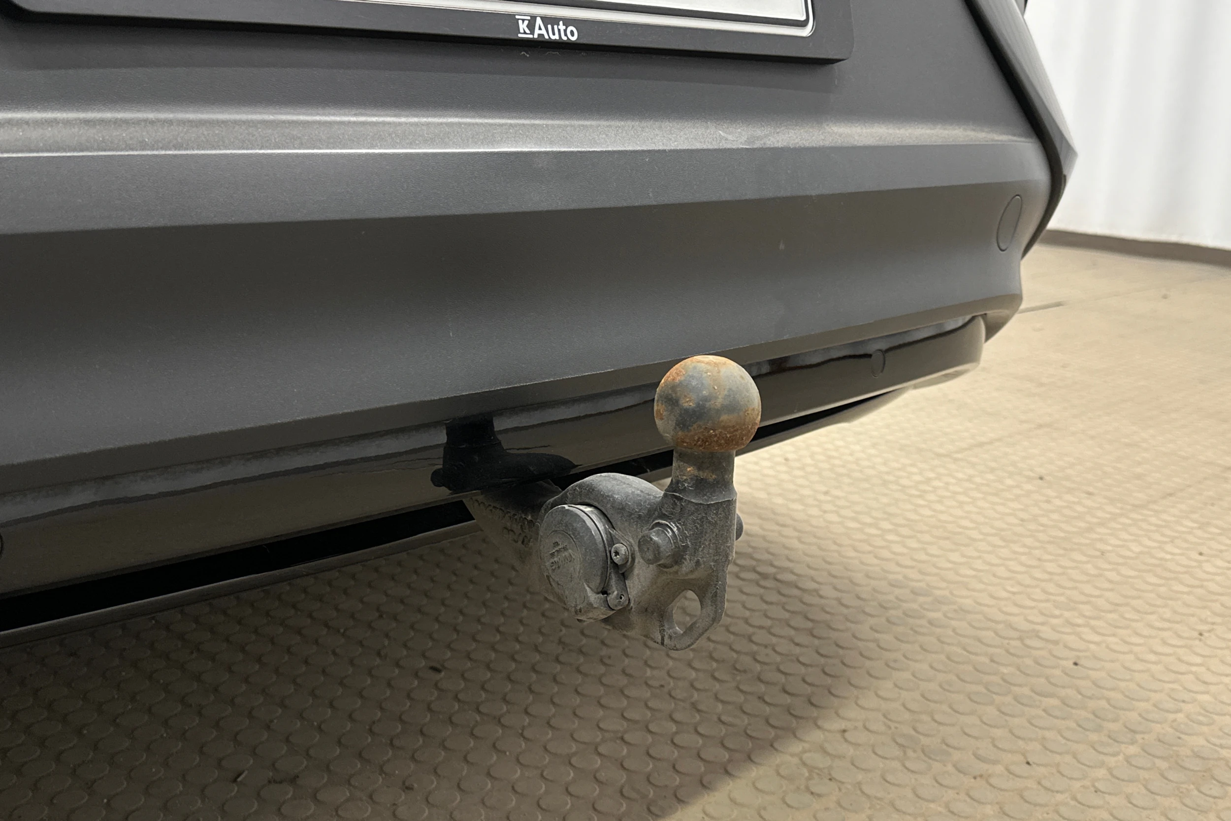 harmaa Volkswagen ID.4 2023 kuva 33.