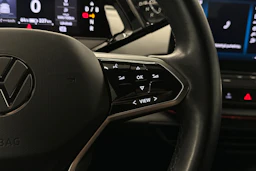 harmaa Volkswagen ID.4 2023 kuva 20.