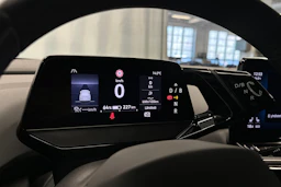 harmaa Volkswagen ID.4 2023 kuva 22.