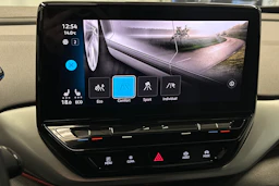 harmaa Volkswagen ID.4 2023 kuva 27.