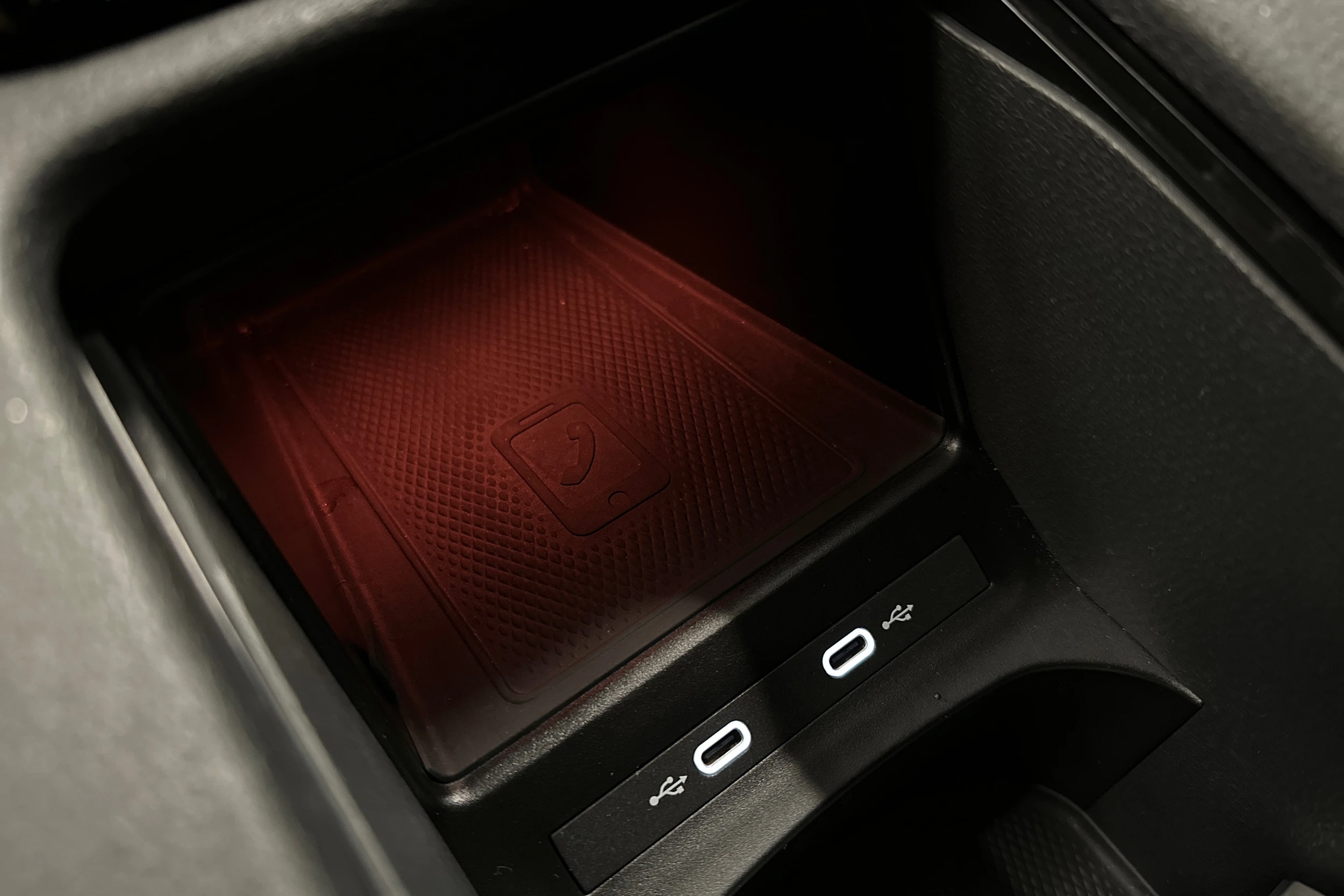 harmaa Volkswagen ID.4 2023 kuva 32.