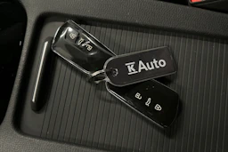 harmaa Volkswagen ID.4 2023 kuva 33.