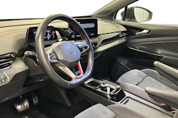 valkoinen Volkswagen ID.4 2023 kuva 8.