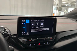 valkoinen Volkswagen ID.4 2023 kuva 22.