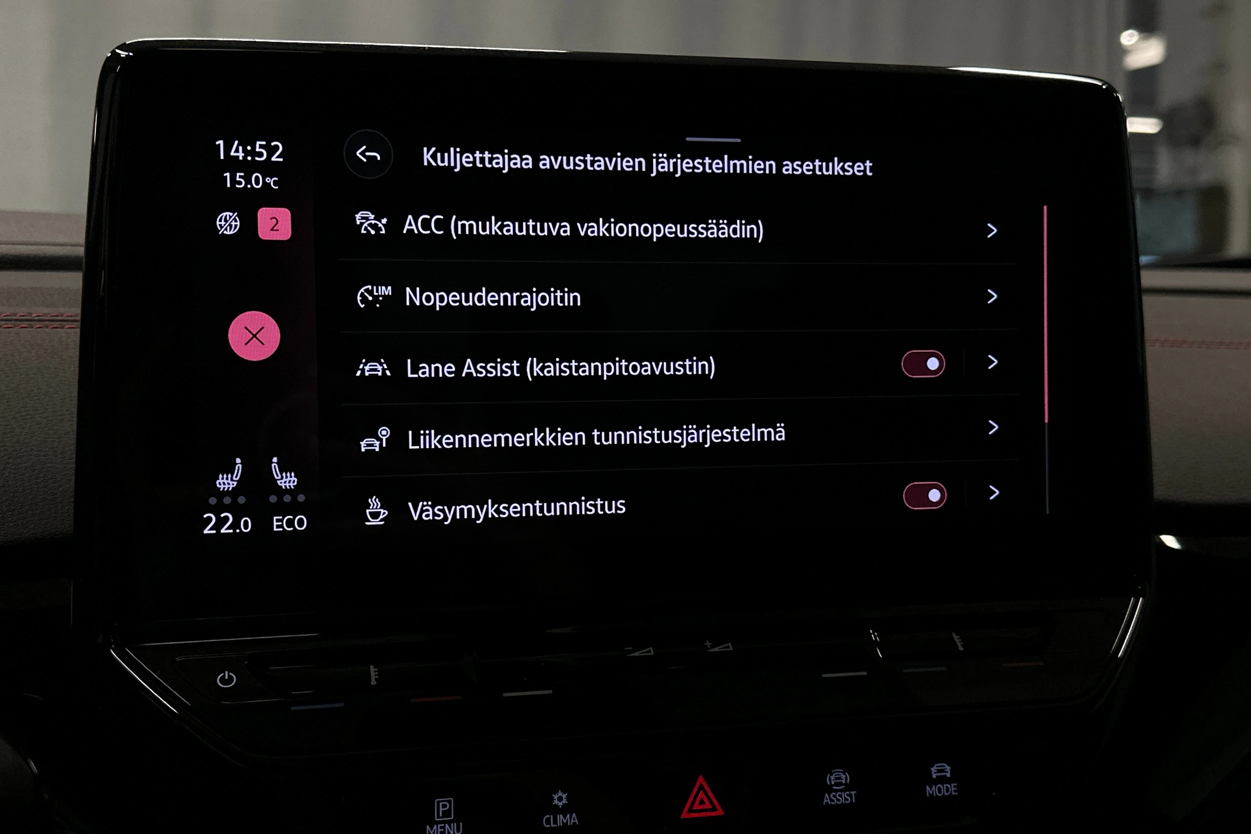 musta Volkswagen ID.4 2023 kuva 26.