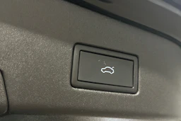 musta Volkswagen ID.4 2023 kuva 12.