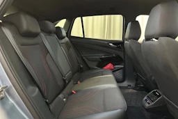 Sininen Volkswagen ID.4 2023 kuva 10.