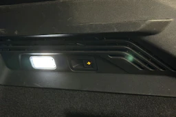 Sininen Volkswagen ID.4 2023 kuva 15.
