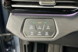 Sininen Volkswagen ID.4 2023 kuva 17.