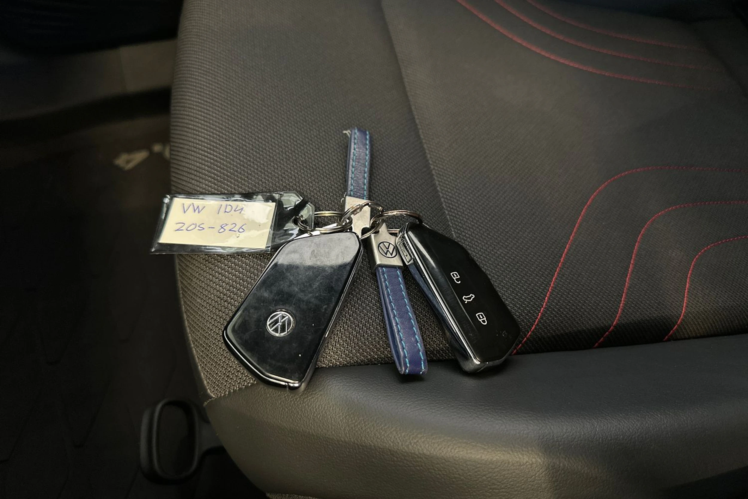 Sininen Volkswagen ID.4 2023 kuva 29.