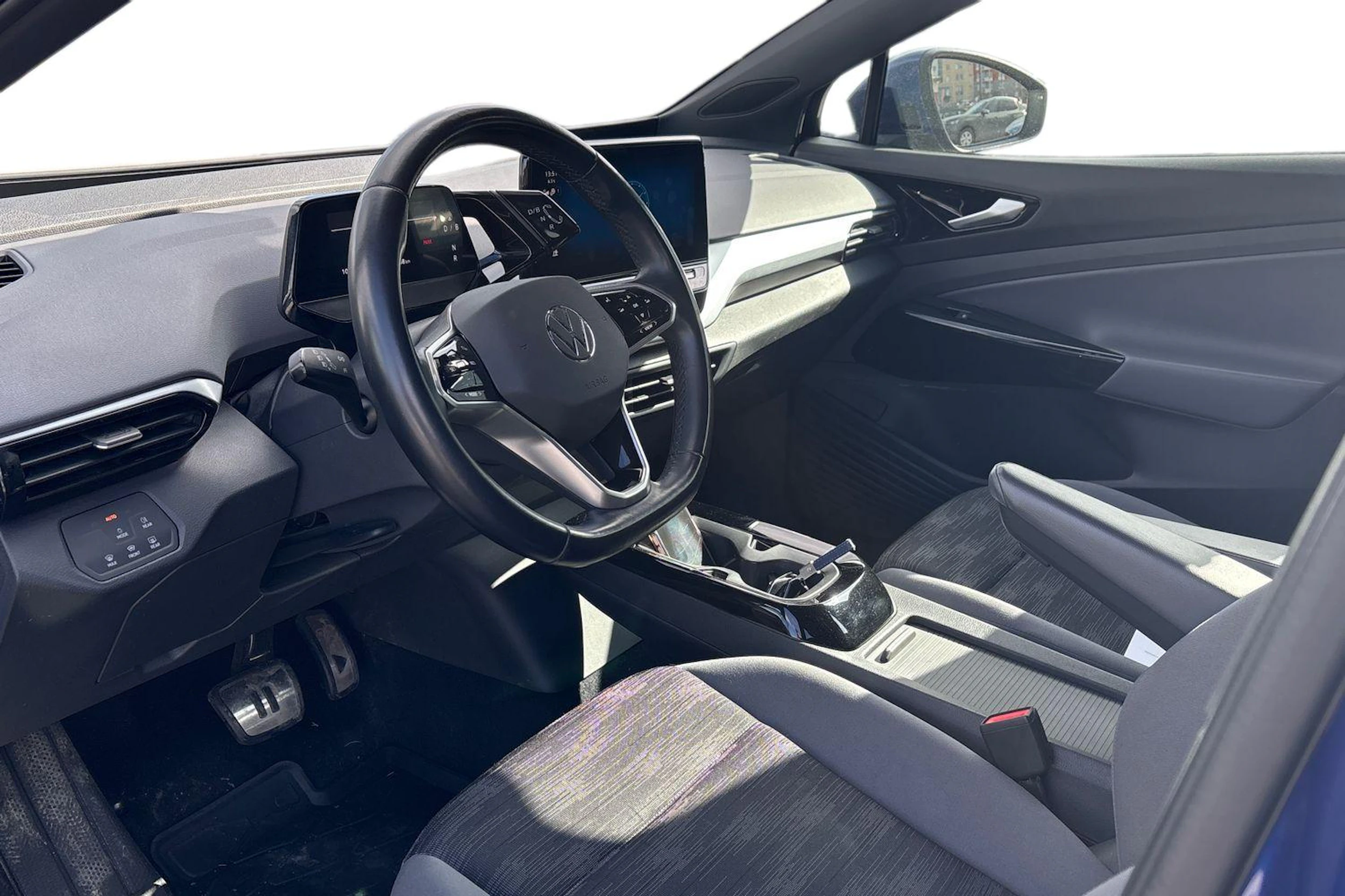 sininen Volkswagen ID.4 2023 kuva 3.