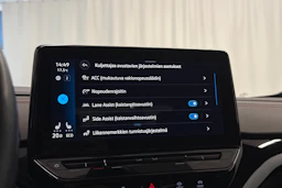 punainen Volkswagen ID.4 2023 kuva 19.