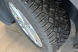 Sininen Volkswagen ID.4 2023 kuva 10.