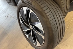 Sininen Volkswagen ID.4 2023 kuva 18.