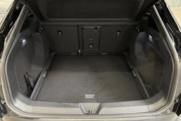 musta Volkswagen ID.4 2023 kuva 13.
