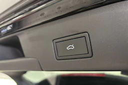 musta Volkswagen ID.4 2023 kuva 14.
