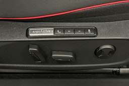 valkoinen Volkswagen ID.4 2024 kuva 17.