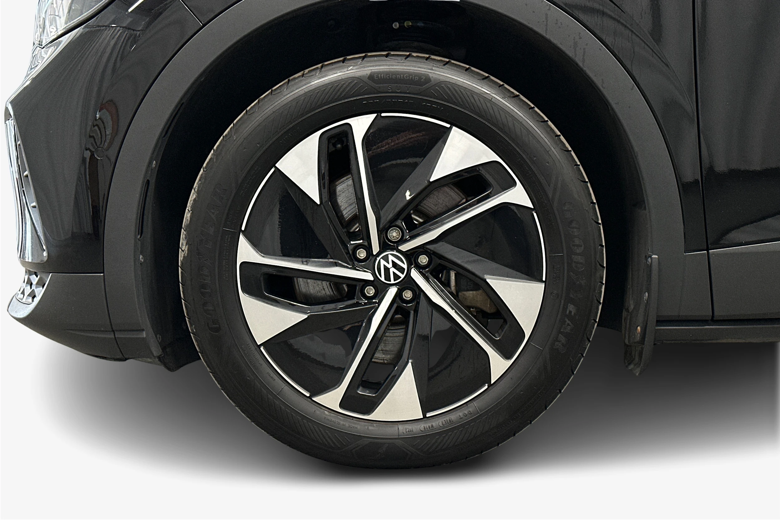 musta Volkswagen ID.4 2023 kuva 12.