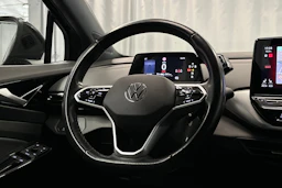 musta Volkswagen ID.4 2023 kuva 18.