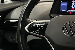 musta Volkswagen ID.4 2023 kuva 19.