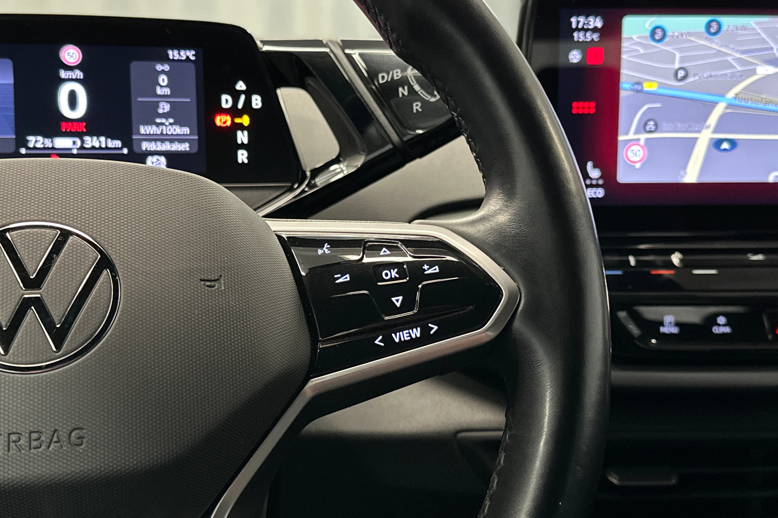 musta Volkswagen ID.4 2023 kuva 20.