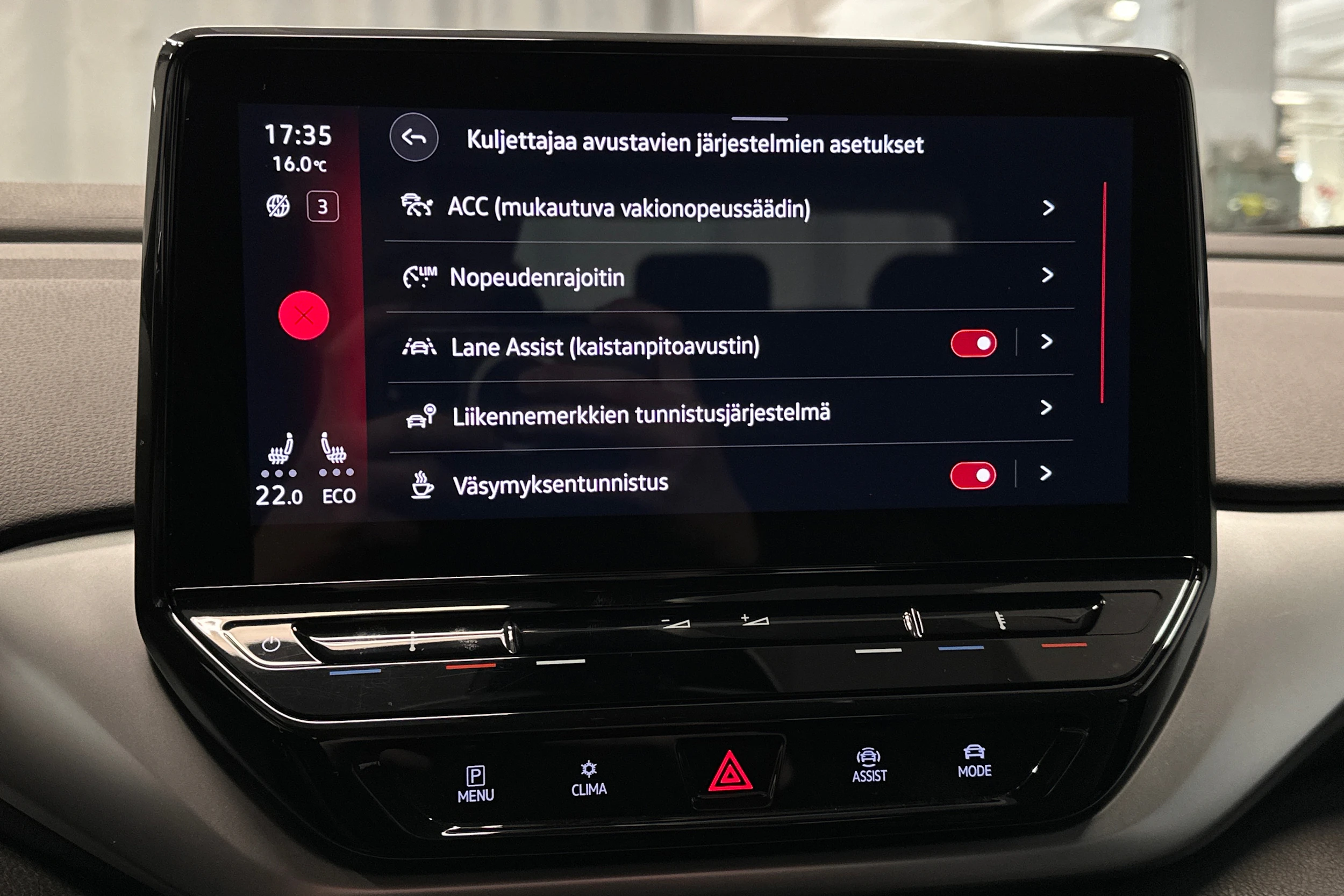 musta Volkswagen ID.4 2023 kuva 26.