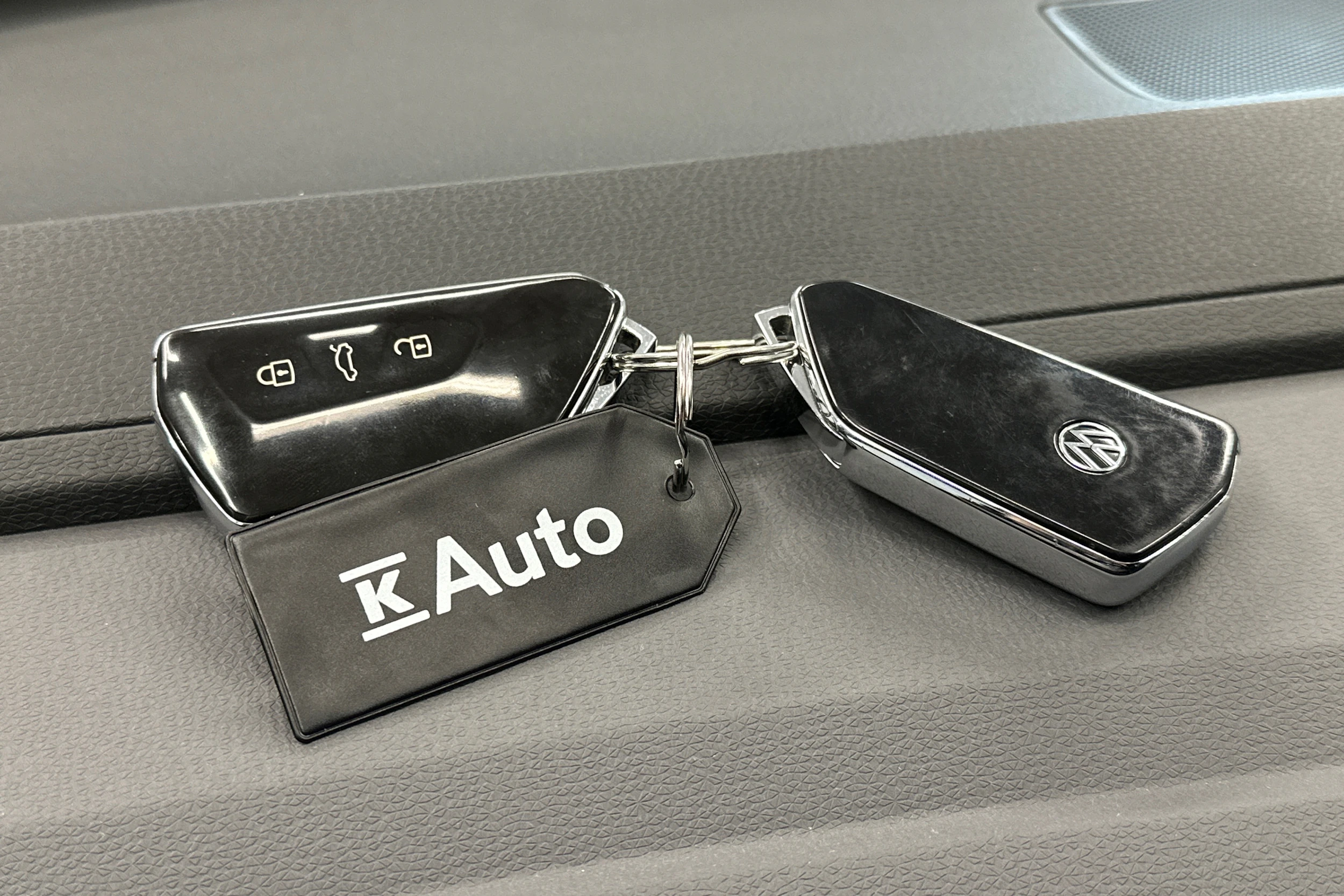 musta Volkswagen ID.4 2023 kuva 29.