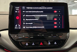 punainen Volkswagen ID.4 2023 kuva 27.