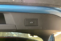 sininen Volkswagen ID.4 2024 kuva 8.