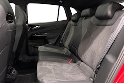 punainen Volkswagen ID.4 2024 kuva 13.