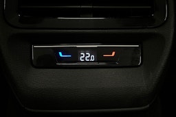 punainen Volkswagen ID.4 2024 kuva 19.