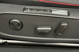 punainen Volkswagen ID.4 2024 kuva 22.