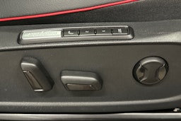punainen Volkswagen ID.4 2024 kuva 23.