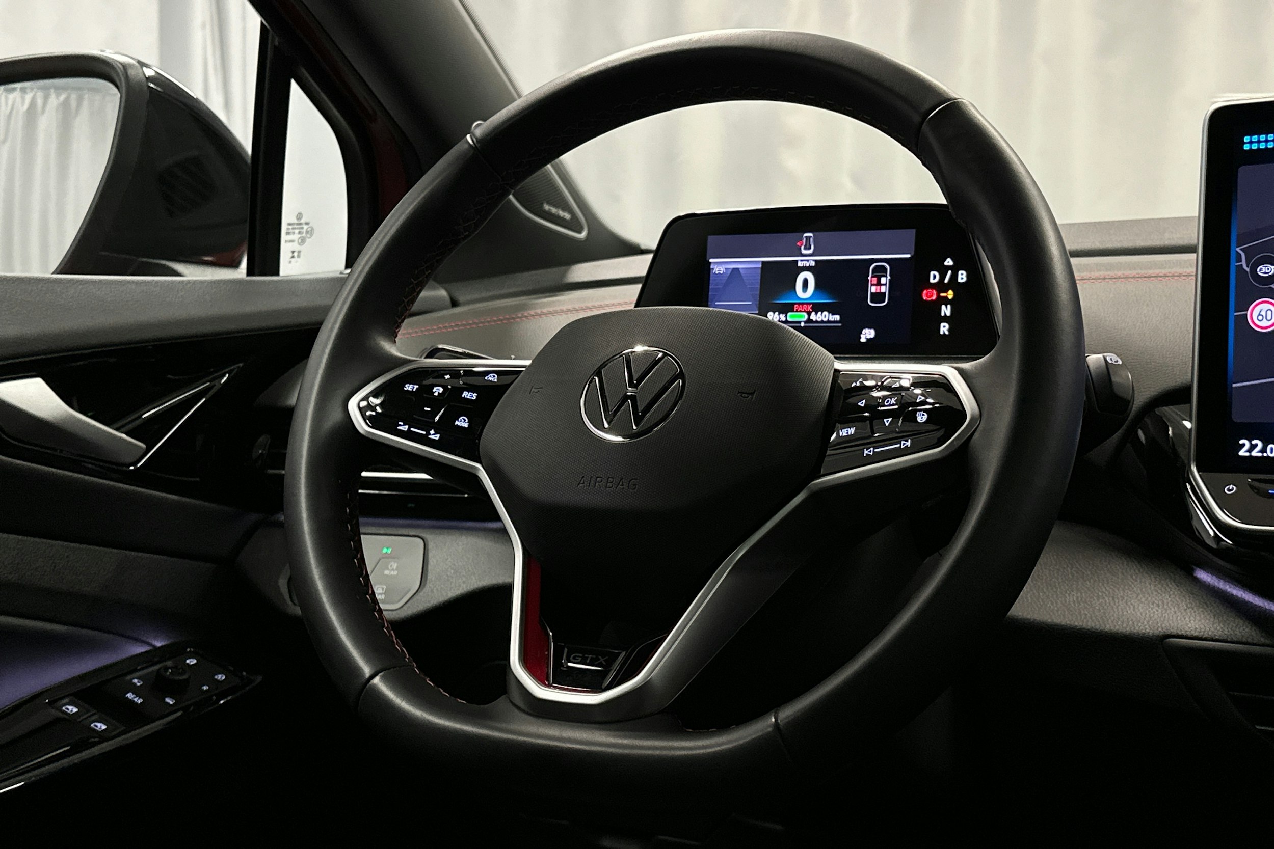 punainen Volkswagen ID.4 2024 kuva 24.