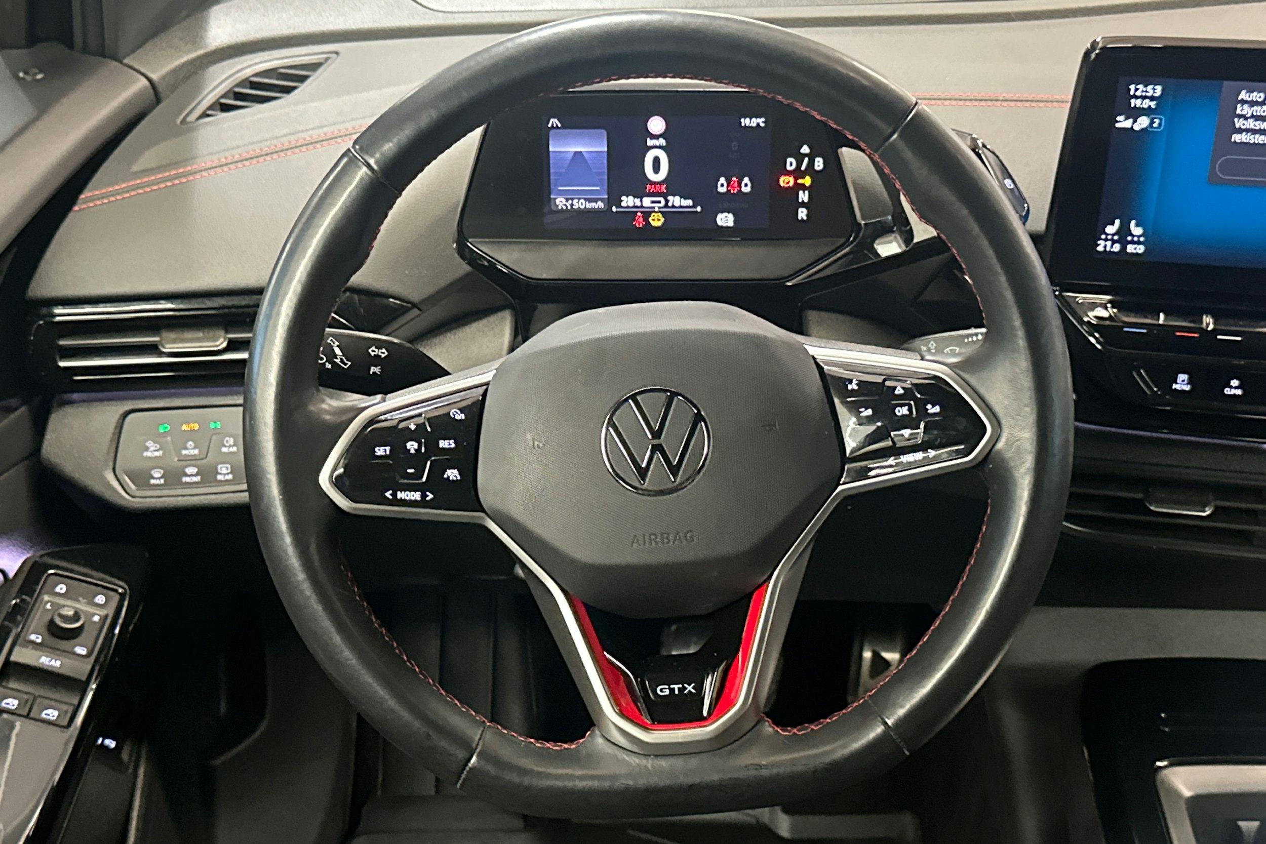 Musta Volkswagen ID.4 2024 kuva 14.