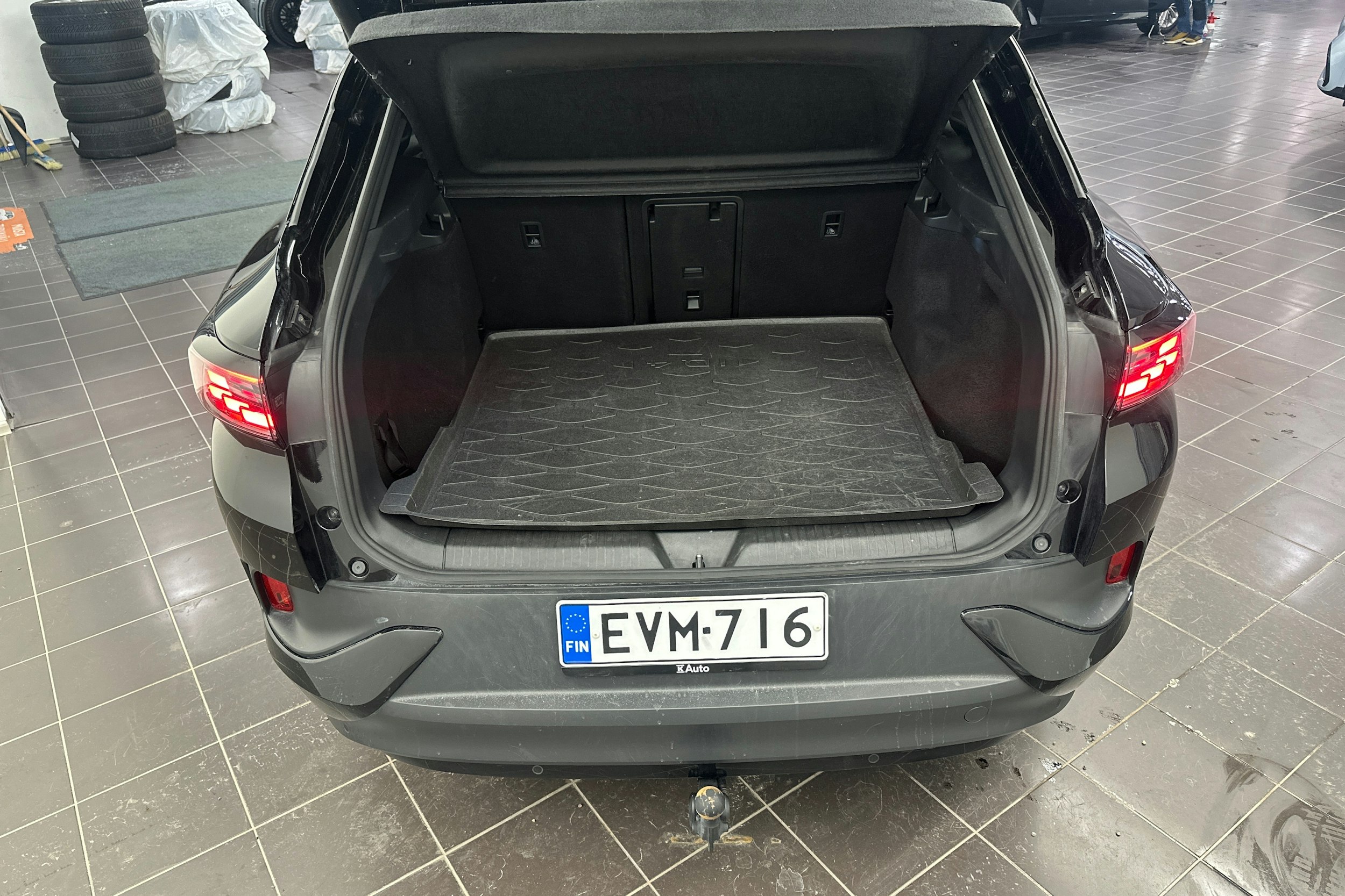 Musta Volkswagen ID.4 2024 kuva 23.