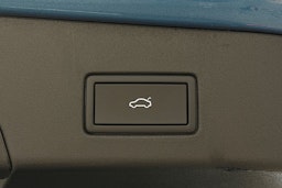 sininen Volkswagen ID.4 2024 kuva 15.