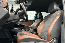 sininen Volkswagen ID.4 2024 kuva 17.
