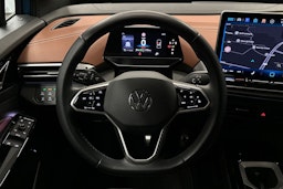 sininen Volkswagen ID.4 2024 kuva 18.