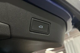 sininen Volkswagen ID.4 2024 kuva 12.