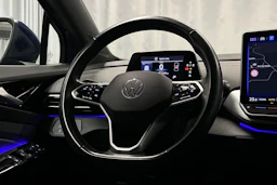 sininen Volkswagen ID.4 2024 kuva 17.